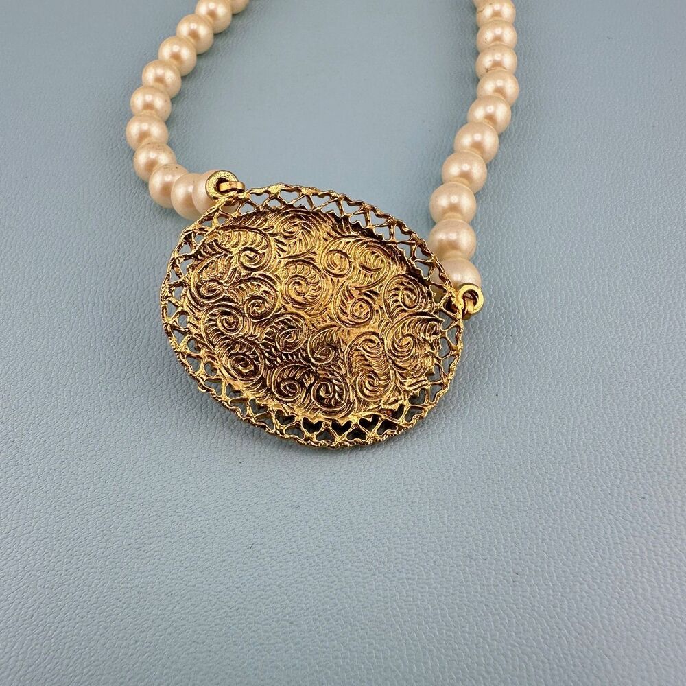 Vintage 1928 Porcelain Rose Station Pendant Necklace Faux Pearl Victorian Style - Picture 9 of 15